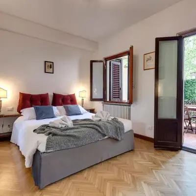 Alfani Deluxe Apartment by Mamo Florence