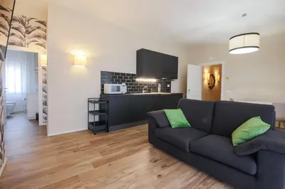 Cucina o angolo cottura di Apartments Florence- Novella Bloom