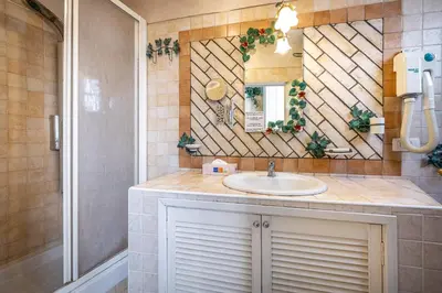 Bagno di Dei Medici Palace