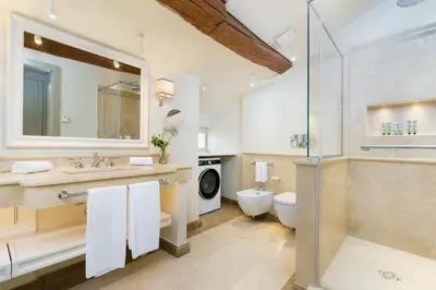 Bagno di Donna Lipsi - La Dimora degli Affreschi Florence