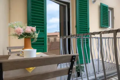 Balcone o terrazza di Via Pollaiolo, 55 - Florence Charming Apartments - Comfort e Stile a 350mt dal Tram! First floor with elevator and car places on street