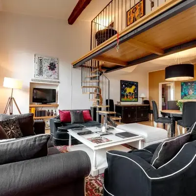 Casper Apartment by Mamo Florence
