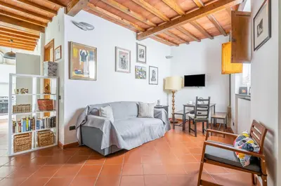 Area soggiorno di GuestHost - Settignano Quiet Apartment with Private Parking