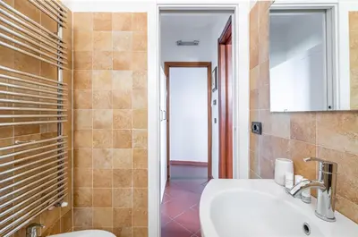 Bagno di GuestHost - Settignano Quiet Apartment with Private Parking