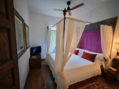 Letto o letti in una camera di Charming cottage only for you, a hidden gem 10mn walk to historic center, stunning view