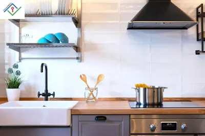 Cucina o angolo cottura di Mansarda Chic con Parcheggio Privato by TuscanyWeGo
