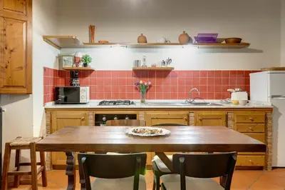 Cucina o angolo cottura di Dafne Apartment by Mamo Florence