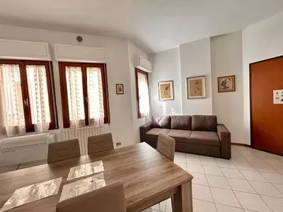 Area soggiorno di Federighi 2bd, 2bath, with elevator by FlorenceHospitality com