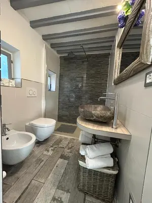 Bagno di Suite La Corte