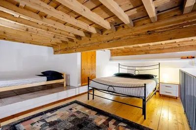 Letto o letti in una camera di Tower inn