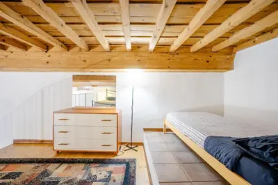 Letto o letti in una camera di Tower inn