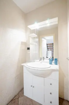Bagno di Tower inn