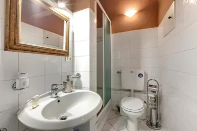 Bagno di Uffizi Apartment