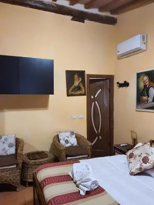 Letto o letti in una camera di Apartment Very Central 100m from train station&Duomo