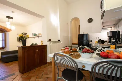 Cibo presso l'appartamento o nelle vicinanze