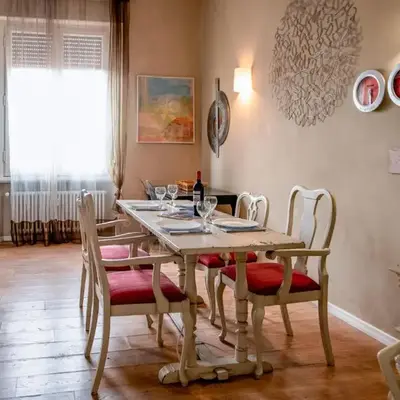 Station Family Apartment by Mamo Florence