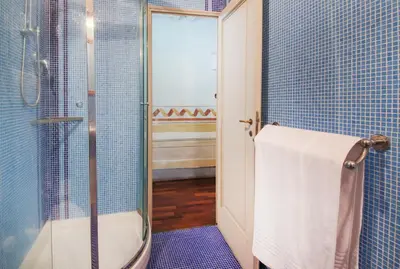 Bagno di Apartments Florence- Borgo Pinti with Frescoes