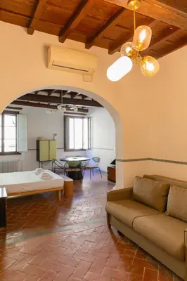 Area soggiorno di Stunning & Sunny Studio near Piazza Santo Spirito