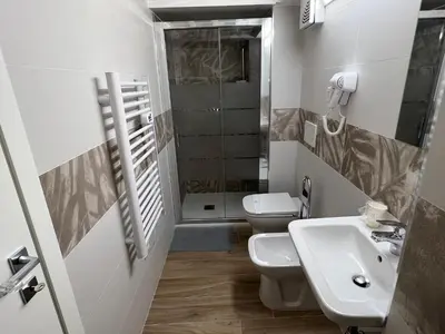 Bagno di AL 106 Apartment [Free Wi-fi 5 min dalla Stazione]
