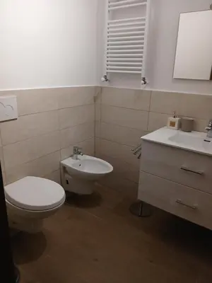 Bagno di appartamento 4/5 posti letto