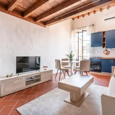[Piazza Santo Spirito] Appartamento con 2 Camere Matrimoniali