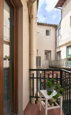 Balcone o terrazza di Cozy 1-Bedroom Apartment with Balcony in Florence Historic Center