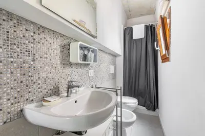 Bagno di GuestHost - Giardino della Fortezza & San Lorenzo Central Flat