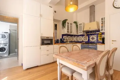 Cucina o angolo cottura di Pearl Of Florence by Halldis