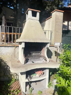 Attrezzature per barbecue disponibili per gli ospiti della casa vacanze