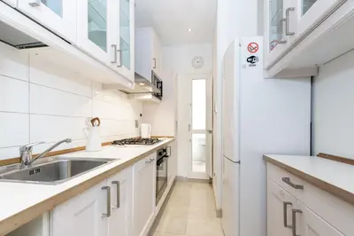 Cucina o angolo cottura di Comfortable and Convenient apt in the center - Zanobi Delux