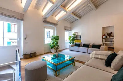 Area soggiorno di Loft in Santo Spirito