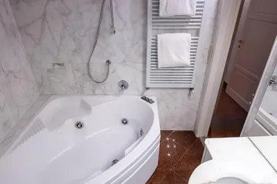 Bagno di Acacia Firenze - Adelfa