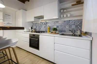 Cucina o angolo cottura di Madame Betta by Mmega