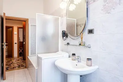 Bagno di Easy Florence Scandicci