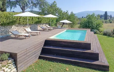 Piscina di Nice Apartment In Rignano Sull'arno o nelle vicinanze