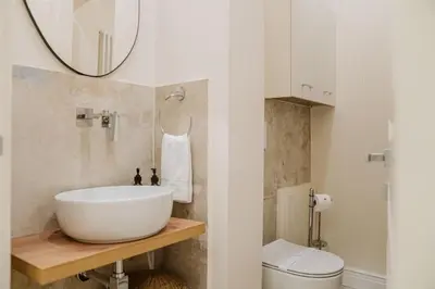 Bagno di Spadalux Apartment - 3 BR 4 Bath Luxury Apt