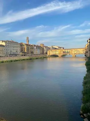 Vista sul fiume nelle vicinanze dell'appartamento