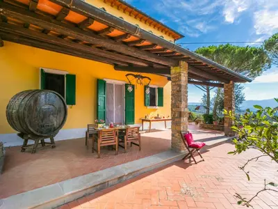 Paesaggio naturale nelle vicinanze della casa vacanze