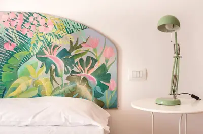 Letto o letti in una camera di Airy One Bedroom With Terrace Near Palazzo Pitti