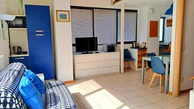 TV o dispositivi per l'intrattenimento presso Gemme Fiorentine Apartments in front of the train station 5 minutes from the centre Free parking