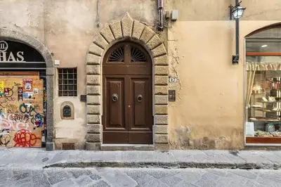 Facciata o entrata di Residenza degli Albizi