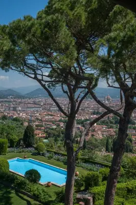 Piscina di Hotel Torre di Bellosguardo o nelle vicinanze