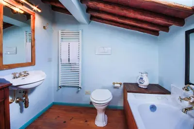Bagno di Dante Country House - Casa con Piscina Privata e Jacuzzi tra Firenze e Chianti