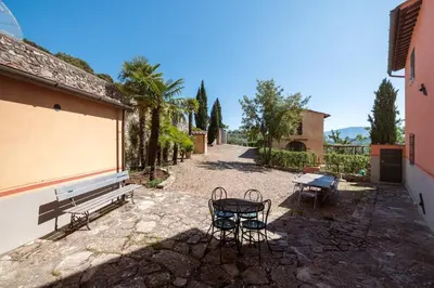 Paesaggio naturale nelle vicinanze della casa vacanze