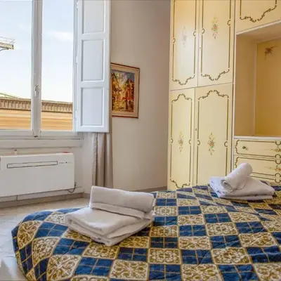 San Lorenzo Market - 2 Bedroom Apartment