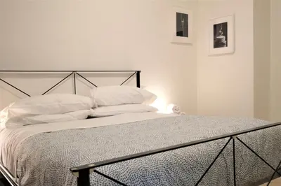 Letto o letti in una camera di Wine Apartments Florence Verdicchio