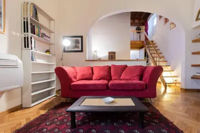 Area soggiorno di Proconsolo Donatello Apartment by Mamo Florence