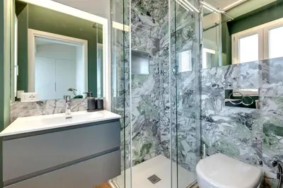Bagno di Aleardi Roof Apartment by Mamo Florence