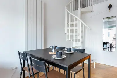 Planimetria di GuestHost - Florence Statuto Bright and Modern Apartment