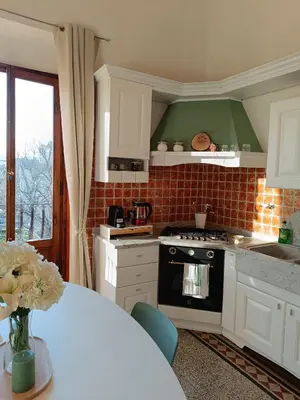 Cucina o angolo cottura di Florence castle apartment 2 bedrooms, 2 bathrooms
